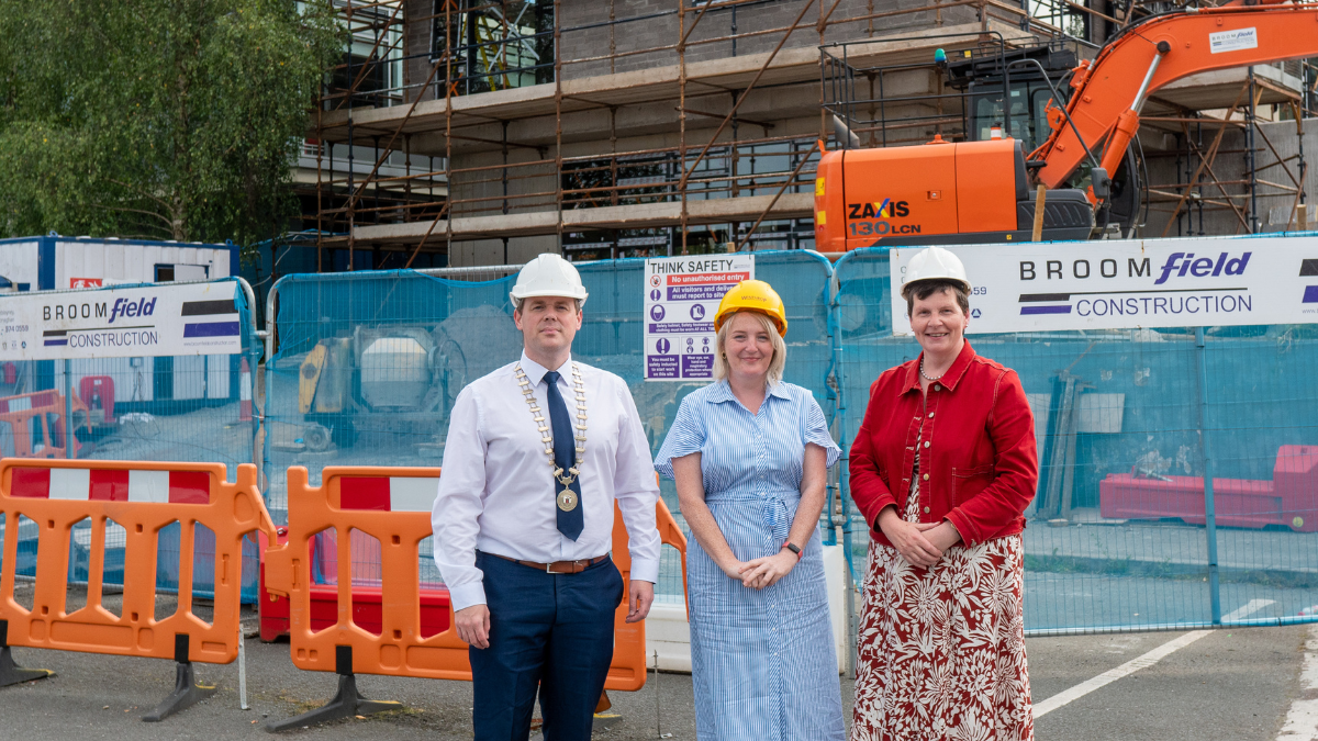 Pictured at Ballybay Community College L-R: Cllr. Colm Carthy (CMETB Chairperson), Rosie Croarkin (Principal, Ballybay Community College) and Dr Fiona McGrath (Chief Executive, CMETB)